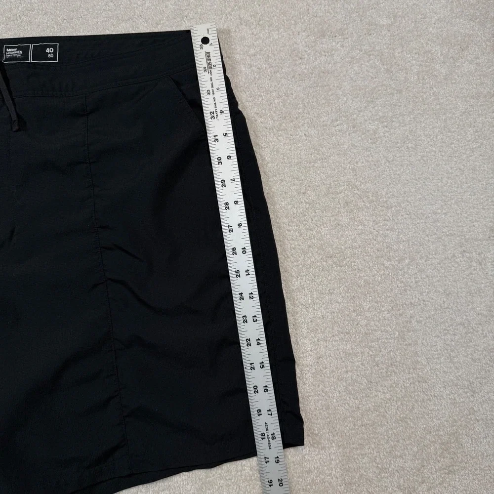 Mountain Hardwear Mens 40 Black Outdoor Hiking Quick Dry Shorts Zip Pockets